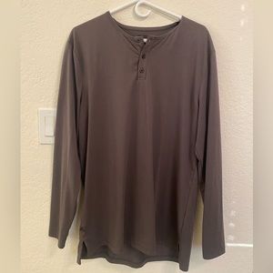 CUTS long sleeve split hem